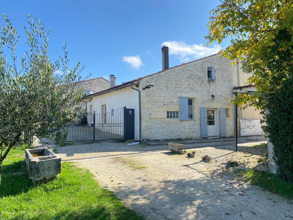 Domaine De La Laigne - Spa Asnières-la-Giraud Exterior foto